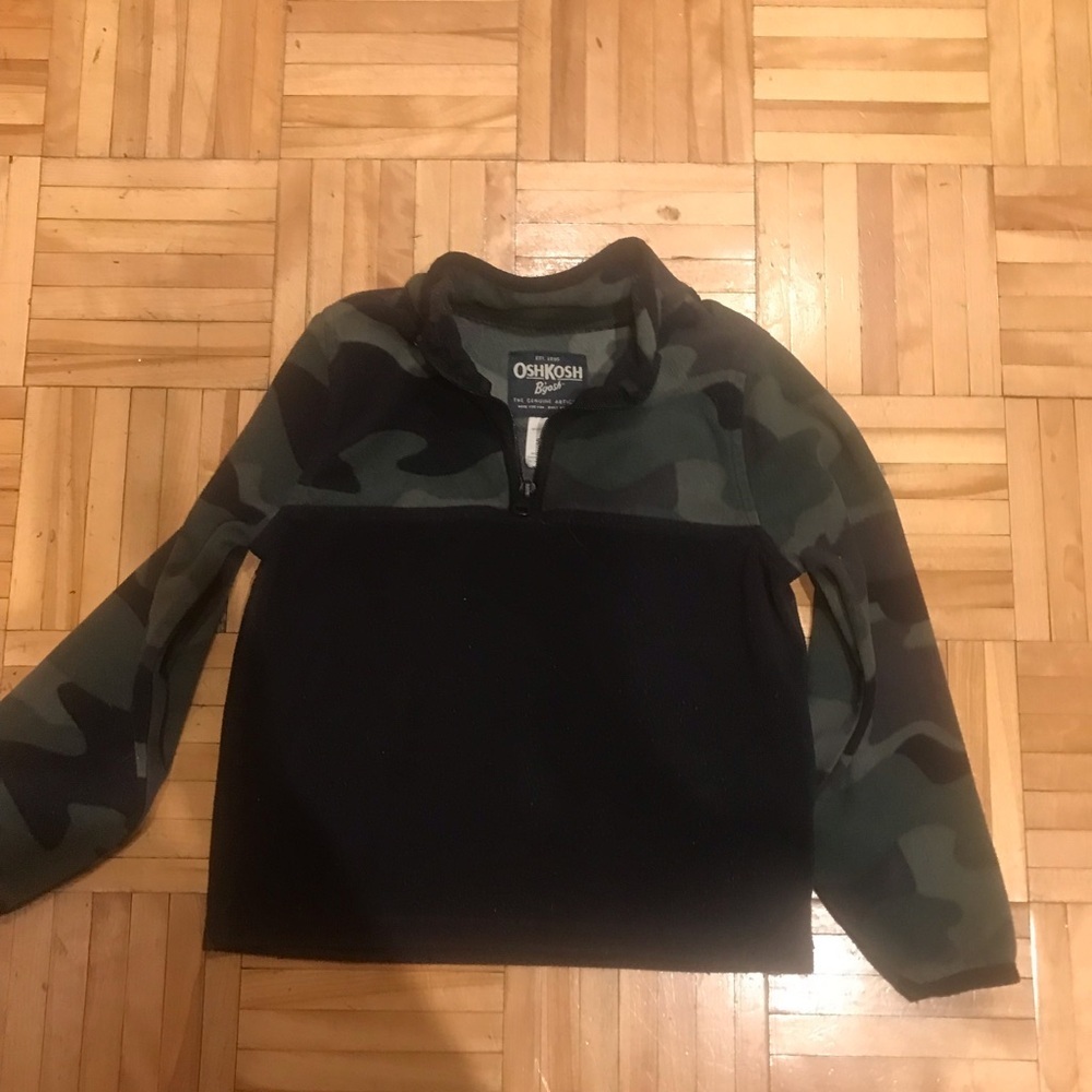 3/15$ OshKosh B'gosh Camouflage and Black Kids Pullover
